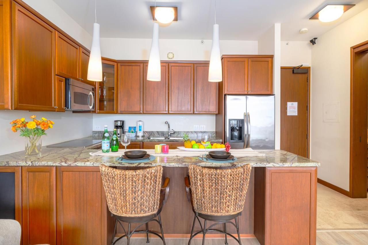 Ferienwohnung Upscale Penthouse With Ocean Views - Free Parking Honolulu Exterior foto